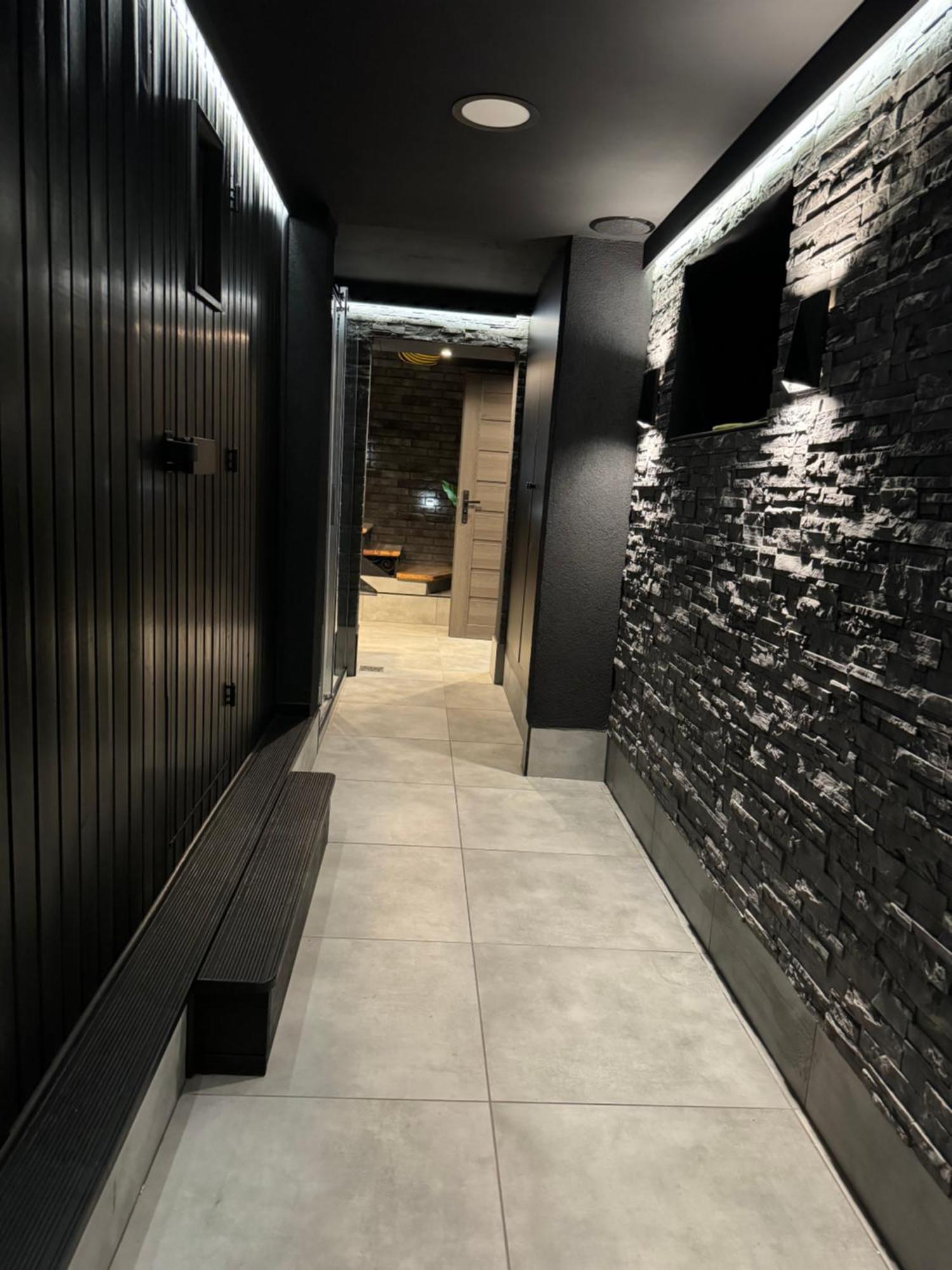 오폴레 Fortisline Pokoje Z Klimatyzcja Sauna 아파트 외부 사진