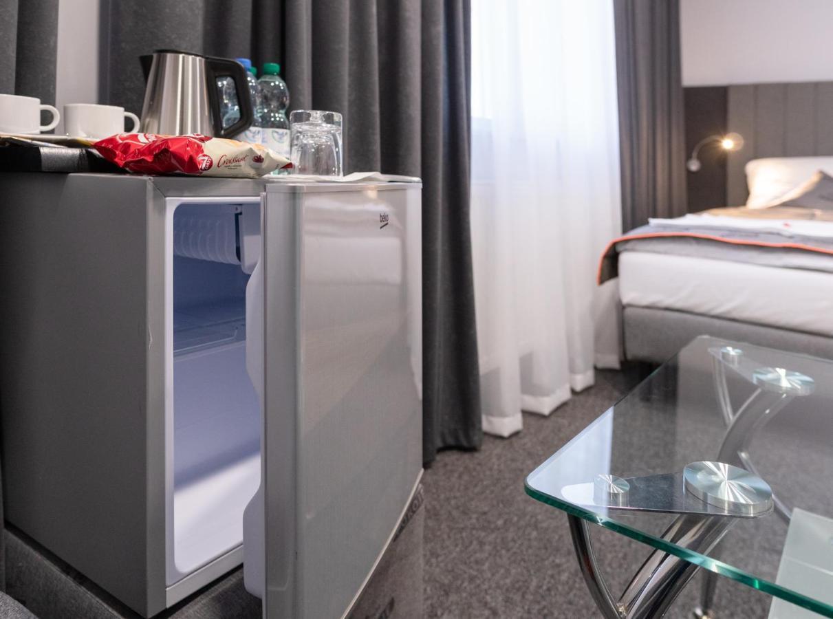 오폴레 Fortisline Pokoje Z Klimatyzcja Sauna 아파트 외부 사진