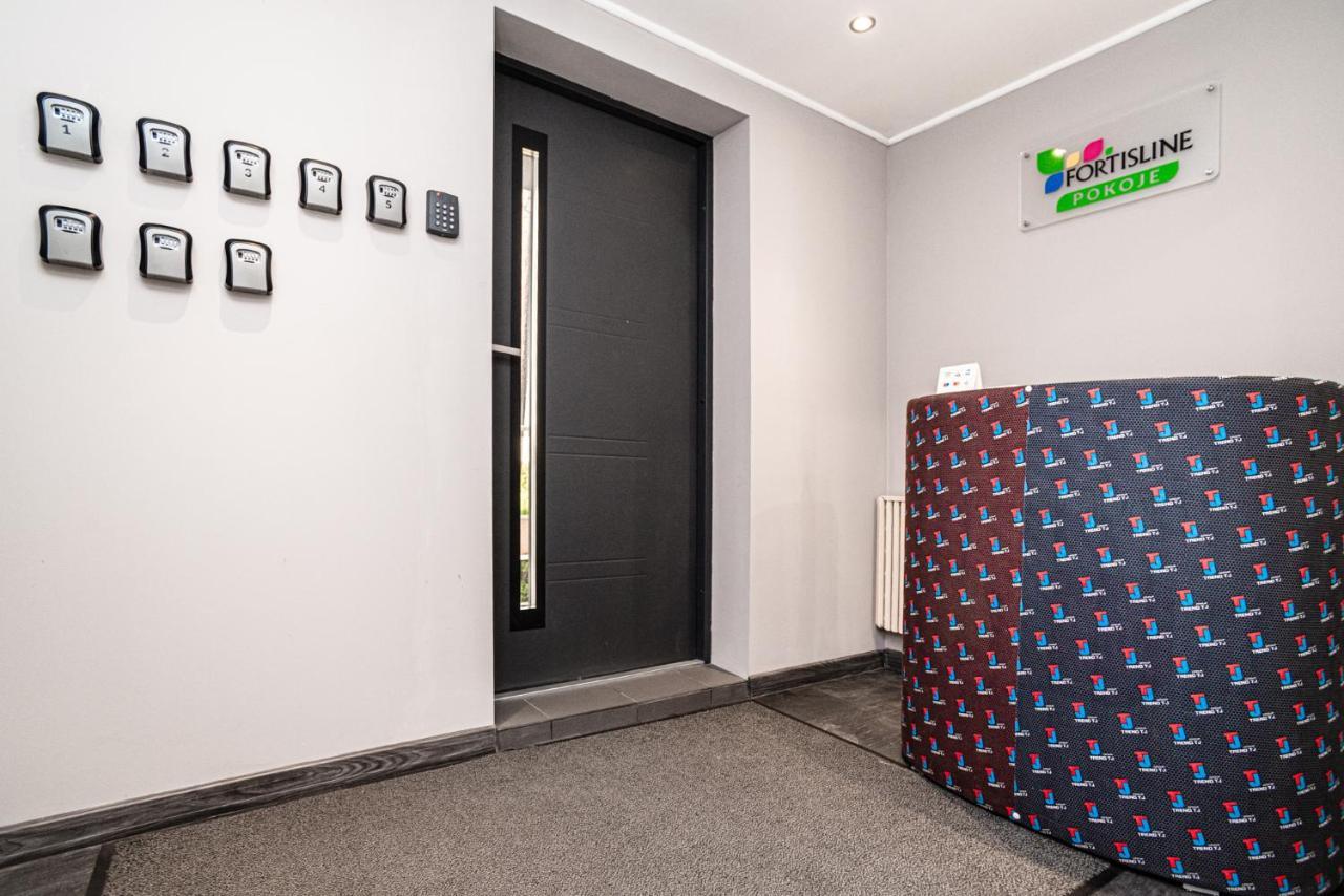 오폴레 Fortisline Pokoje Z Klimatyzcja Sauna 아파트 외부 사진